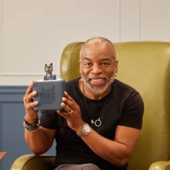 LeVar Burton Tonie -Tonies Tonies PDP Assets LeVarwithTonie