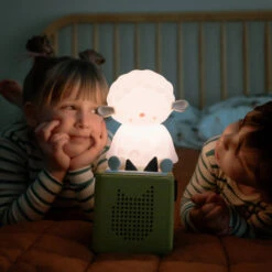TONIES NIGHTLIGHT SLEEPY FRIENDS SLEEPY SHEEP NIGHT LIGHT -Tonies Tonies PDP Assets nightlight lifestyle2 11780.1678812121